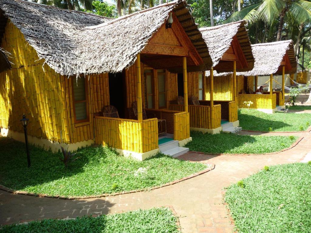 Savithri Inn Bamboo Cottages & Resorts 瓦尔卡拉 外观 照片