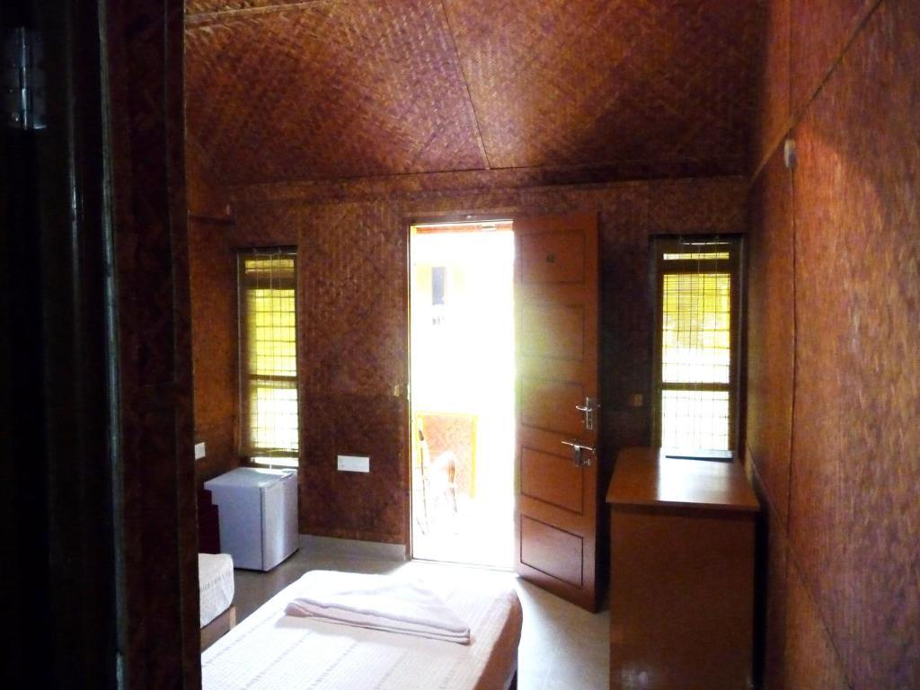 Savithri Inn Bamboo Cottages & Resorts 瓦尔卡拉 外观 照片