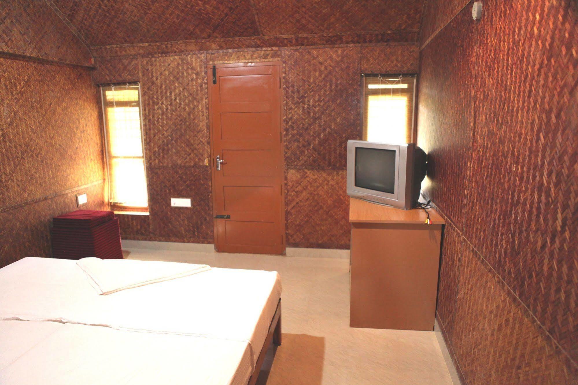 Savithri Inn Bamboo Cottages & Resorts 瓦尔卡拉 外观 照片